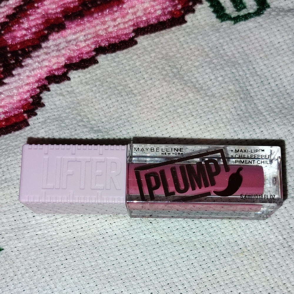 Maybelline Lifter Gloss Plump in 002 Mauve Bite